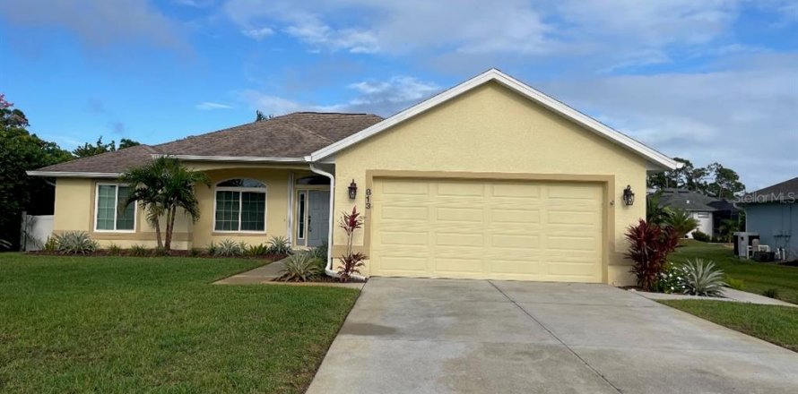 House in Rotonda, Florida 4 bedrooms, 193.05 sq.m. № 2427605