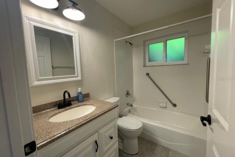 House in Rotonda, Florida 4 bedrooms, 193.05 sq.m. № 2427605 - photo 30