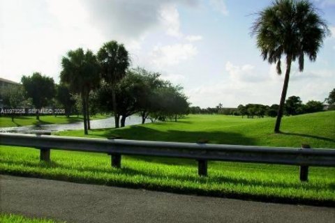 Condominio en venta en Pembroke Pines, Florida, 2 dormitorios, 110.74 m2 № 2033384 - foto 8