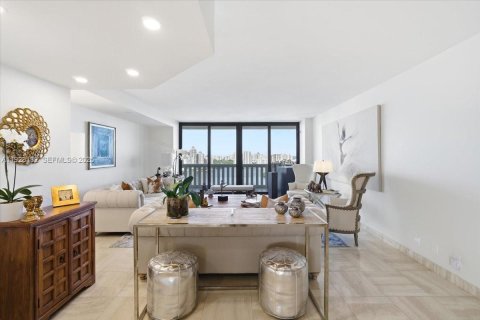 Condo in Aventura, Florida, 3 bedrooms № 1989875 - photo 15