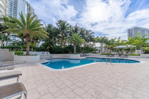 Condo in Aventura, Florida, 3 bedrooms № 1989875 - photo 6