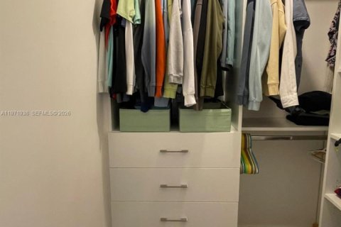 Townhouse in Coral Springs, Florida 2 bedrooms, 110.55 sq.m. № 2042262 - photo 11