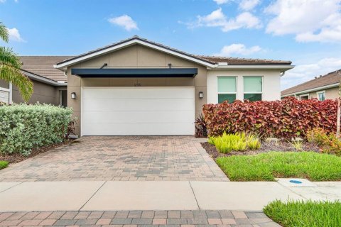 House in Venice, Florida 3 bedrooms, 163.32 sq.m. № 2207220