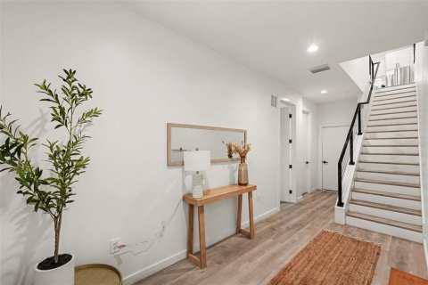 Touwnhouse à vendre à Tampa, Floride: 3 chambres, 199.18 m2 № 2414952 - photo 3