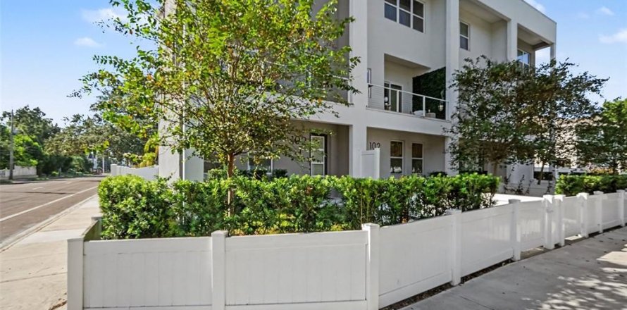 Touwnhouse à Tampa, Floride 3 chambres, 199.18 m2 № 2414952