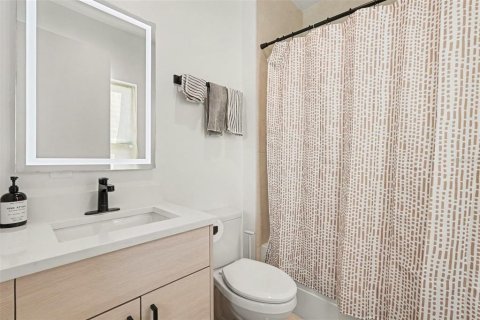 Touwnhouse à vendre à Tampa, Floride: 3 chambres, 199.18 m2 № 2414952 - photo 8