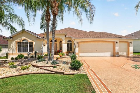 Villa ou maison à The Villages, Floride 3 chambres, 194.54 m2 № 2364674