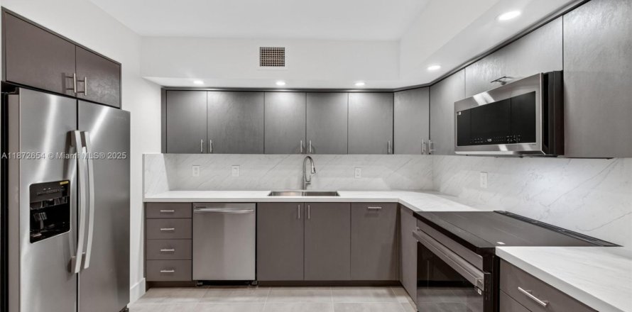 Condo à Hollywood, Floride, 1 chambre  № 1898207