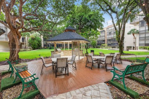 Copropriété à louer à Hollywood, Floride: 1 chambre, 93.65 m2 № 1898207 - photo 18