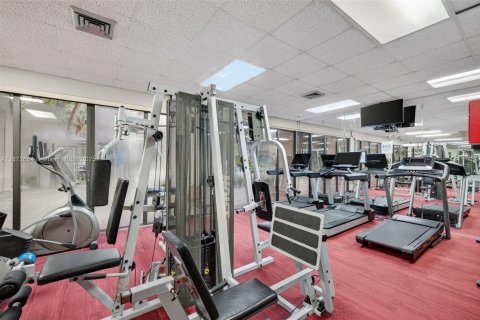 Copropriété à louer à Hollywood, Floride: 1 chambre, 93.65 m2 № 1898207 - photo 21