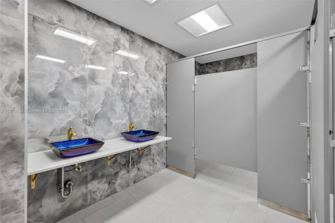 Copropriété à louer à Hollywood, Floride: 1 chambre, 93.65 m2 № 1898207 - photo 24