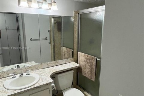 Condo in Margate, Florida, 2 bedrooms  № 1794840 - photo 24