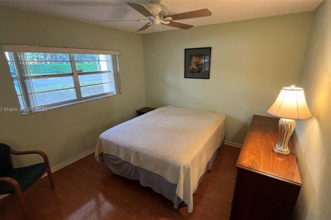 Condo in Margate, Florida, 2 bedrooms  № 1794840 - photo 20