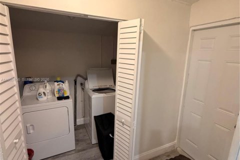 Купить виллу или дом в Форт-Лодердейл, Флорида 4 спальни, 128.76м2, № 2051912 - фото 12