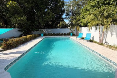 Купить виллу или дом в Форт-Лодердейл, Флорида 4 спальни, 128.76м2, № 2051912 - фото 9