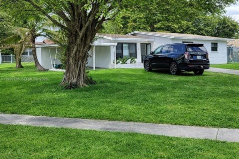 Villa ou maison à vendre à Fort Lauderdale, Floride: 3 chambres, 128.76 m2 № 2051912 - photo 1