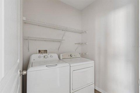 Condo in Tampa, Florida, 3 bedrooms  № 2104641 - photo 18