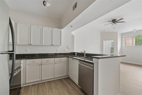 Condo in Tampa, Florida, 3 bedrooms  № 2104641 - photo 17