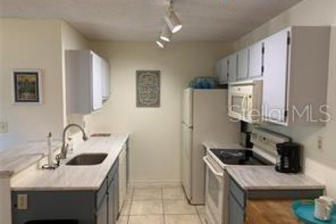Condominio en alquiler en Saint Petersburg, Florida, 1 dormitorio, 67.73 m2 № 1825020 - foto 8