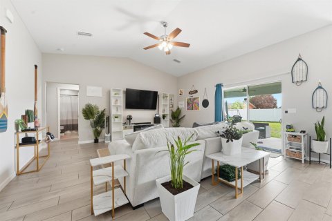 Casa en venta en Port St. Lucie, Florida, 4 dormitorios, 177.91 m2 № 2254328 - foto 5