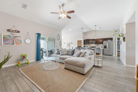 Casa en venta en Port St. Lucie, Florida, 4 dormitorios, 177.91 m2 № 2254328 - foto 6