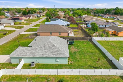 Casa en venta en Port St. Lucie, Florida, 4 dormitorios, 177.91 m2 № 2254328 - foto 30