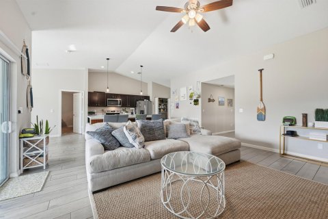 Casa en venta en Port St. Lucie, Florida, 4 dormitorios, 177.91 m2 № 2254328 - foto 7