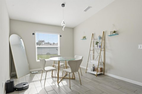 Casa en venta en Port St. Lucie, Florida, 4 dormitorios, 177.91 m2 № 2254328 - foto 8