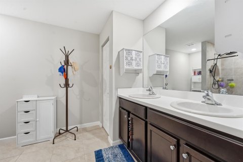 Casa en venta en Port St. Lucie, Florida, 4 dormitorios, 177.91 m2 № 2254328 - foto 15