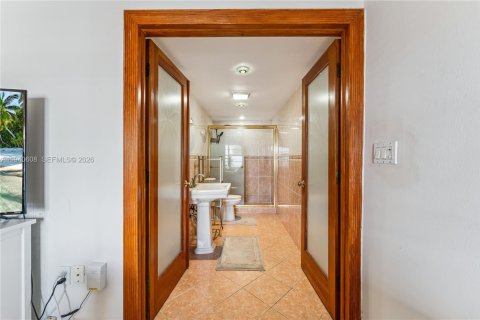 Condominio en alquiler en Miami, Florida, 1 dormitorio, 79.99 m2 № 1997734 - foto 12