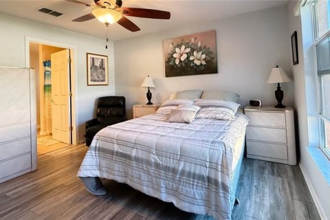 House in Poinciana, Florida 2 bedrooms, 99.5 sq.m. № 2166034 - photo 16