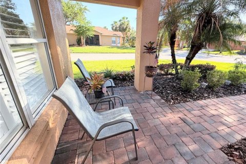House in Poinciana, Florida 2 bedrooms, 99.5 sq.m. № 2166034 - photo 29