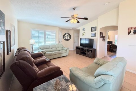 House in Poinciana, Florida 2 bedrooms, 99.5 sq.m. № 2166034 - photo 5