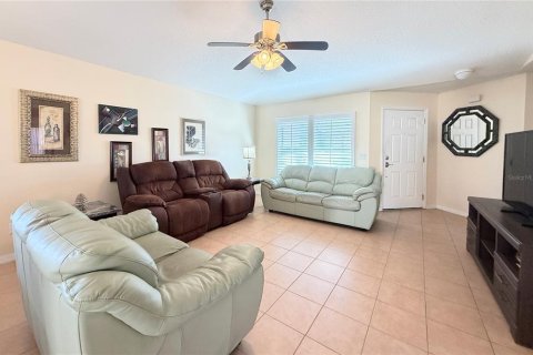 House in Poinciana, Florida 2 bedrooms, 99.5 sq.m. № 2166034 - photo 3