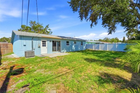 Villa ou maison à vendre à Pinellas Park, Floride: 3 chambres, 94.76 m2 № 2272968 - photo 21