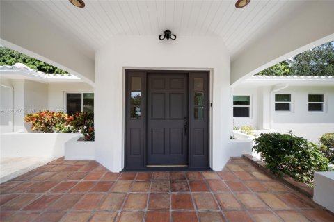 Villa ou maison à vendre à Pinecrest, Floride: 5 chambres, 386.57 m2 № 1922999 - photo 6
