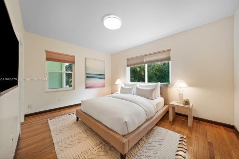 Villa ou maison à vendre à Pinecrest, Floride: 5 chambres, 386.57 m2 № 1922999 - photo 29