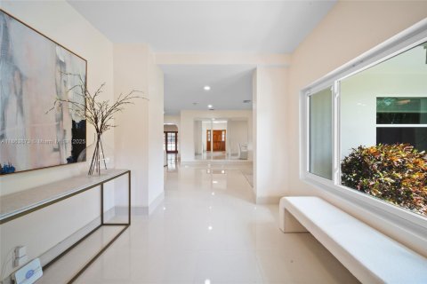 Villa ou maison à vendre à Pinecrest, Floride: 5 chambres, 386.57 m2 № 1922999 - photo 7