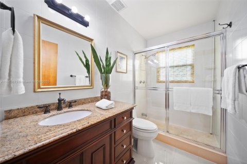 Villa ou maison à vendre à Pinecrest, Floride: 5 chambres, 386.57 m2 № 1922999 - photo 24