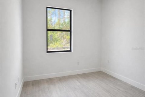 Villa ou maison à vendre à Port Charlotte, Floride: 4 chambres, 152.17 m2 № 2095277 - photo 5