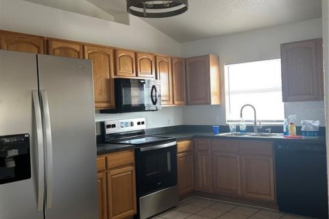 House in Dundee, Florida 3 bedrooms, 111.3 sq.m. № 2213226 - photo 7