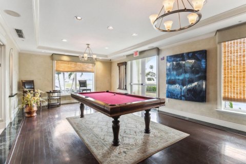 Condo in Lantana, Florida, 3 bedrooms  № 940919 - photo 1