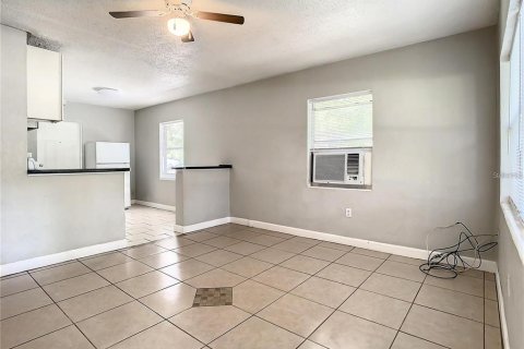 Immobilier commercial à vendre à Winter Haven, Floride: 6 chambres, 177.26 m2 № 1918139 - photo 12