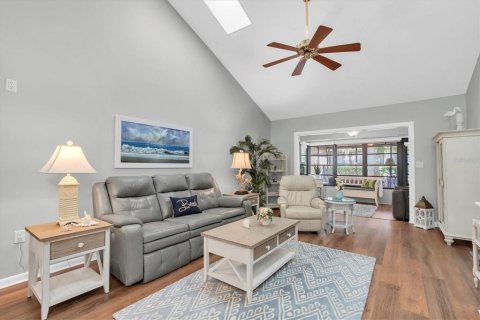 Condominio en venta en New Port Richey, Florida, 2 dormitorios, 107.95 m2 № 1869081 - foto 3