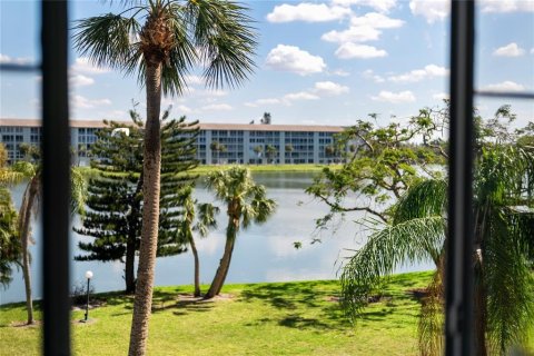 Condominio en venta en Bradenton, Florida, 2 dormitorios, 106.28 m2 № 1735284 - foto 30