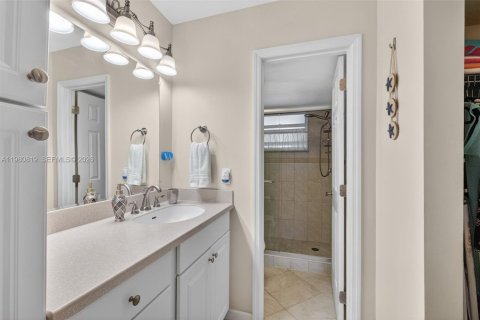 Купить кондоминиум в Маргит, Флорида 1 спальня, 66.89м2, № 2250280 - фото 17