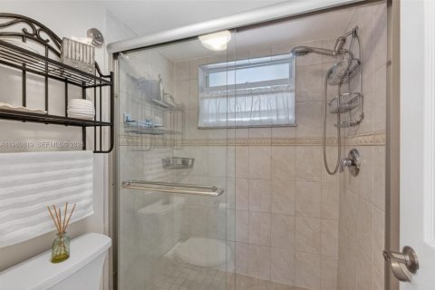 Купить кондоминиум в Маргит, Флорида 1 спальня, 66.89м2, № 2250280 - фото 18