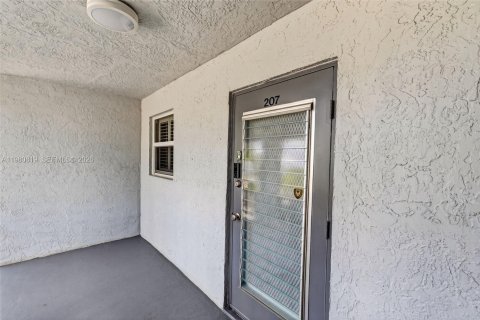 Купить кондоминиум в Маргит, Флорида 1 спальня, 66.89м2, № 2250280 - фото 20
