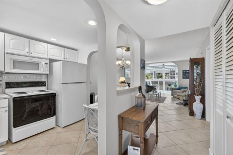 Купить кондоминиум в Маргит, Флорида 1 спальня, 66.89м2, № 2250280 - фото 12