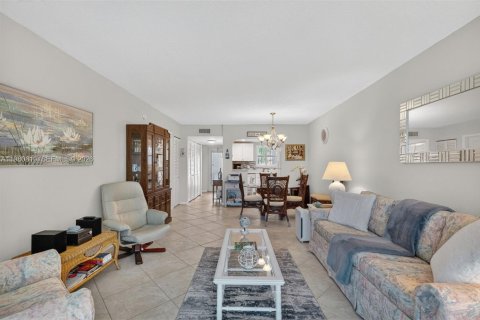 Купить кондоминиум в Маргит, Флорида 1 спальня, 66.89м2, № 2250280 - фото 9